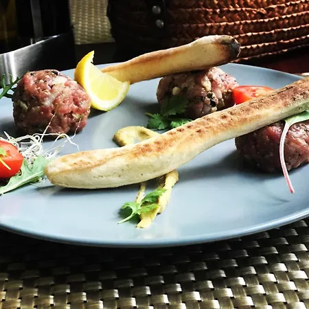 Hotel Flora Kuchnia I Wino