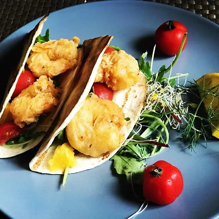 Flora Kuchnia I Wino Hotel 3*