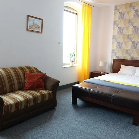 Hotel Flora Kuchnia I Wino Tychy